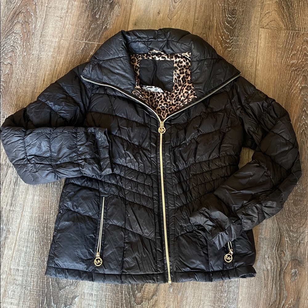 Michael Kors Hooded Down Puffer Jacket medium